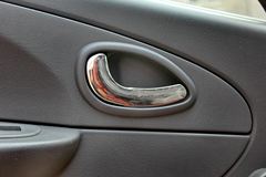 东风 凯普特C 140马力 6.2米排半栏板轻卡(DFA1140L11D6)