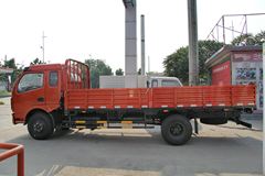 东风 多利卡D7 150马力 4.8米排半栏板轻卡(DFA1091L13D3)