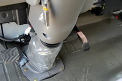 东风 多利卡D6 82马力 3.3米双排栏板轻卡(DFA1040D35D6)