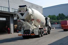 江淮格尔发 375马力 8X4 混凝土搅拌车(HFC5311GJBP1K6H35F)