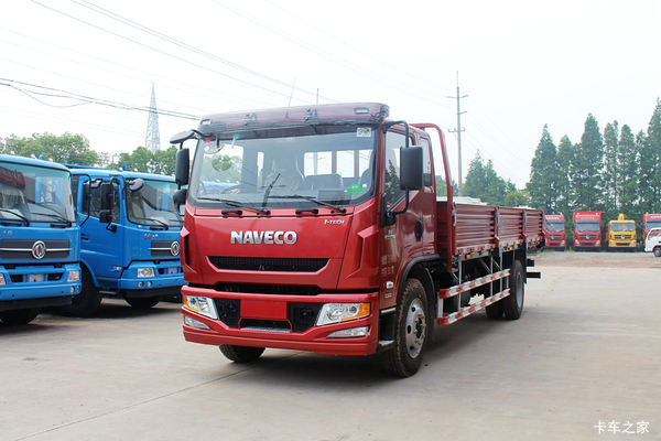 跃进 超越C500-42 140马力 5.71米单排栏板载货车