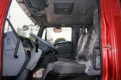 跃进 超越C500中卡 180马力 4X2 6.7米排半栏板载货车(NJ1131ZQDDWZ)