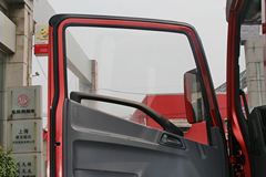 跃进 超越C500中卡 180马力 4X2 6.7米排半栏板载货车(NJ1131ZQDDWZ)