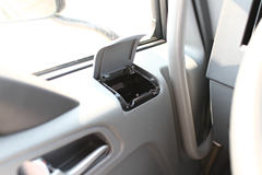 江淮 格尔发K6中卡 165马力 4X2 6.8米排半载货车(中高顶)(迈斯福动力)(HFC1161PZ5K1E1AF)