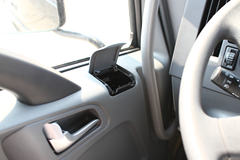 江淮 格尔发K6中卡 165马力 4X2 6.8米排半载货车(中高顶)(迈斯福动力)(HFC1161PZ5K1E1AF)