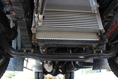 东风柳汽 乘龙M3中卡 170马力 4X2 6.75米仓栅式载货车(LZ1163RAPAT)