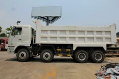 华菱之星 重卡 336马力 8X4 6.5米自卸车(HN3310BC34B8M4)