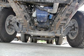 华菱之星 重卡 336马力 8X4 6.5米自卸车(HN3310BC34B8M4)底盘图片