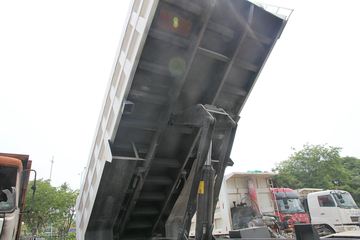华菱之星 重卡 336马力 8X4 6.5米自卸车(HN3310BC34B8M4)上装图片