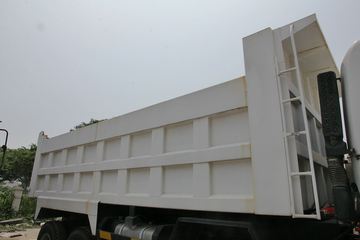 华菱之星 重卡 336马力 8X4 6.5米自卸车(HN3310BC34B8M4)上装图片