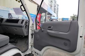 新凯运&nbsp;冷藏车驾驶室图片