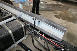 经典顺达&nbsp;自卸车底盘                                                图片