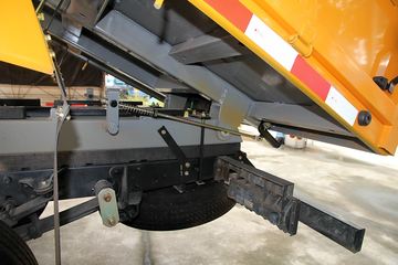 ���� ����˳�� 109���� 3.88����ж��ͼƬ