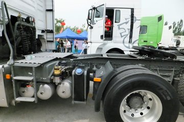 �й����� �ǵ¿�SITRAK C7H�ؿ� 440���� 6X2Rǣ����(�ʻ��������)ͼƬ