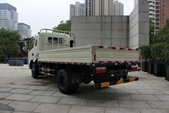 东风 多利卡D6 130马力 4.15米排半栏板轻卡 东风 多利卡D6 130马力 4.15米排半栏板轻卡