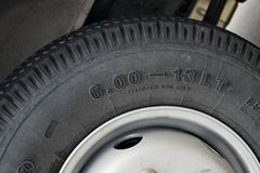 东风 小霸王V 82马力 3.3米单排栏板微卡