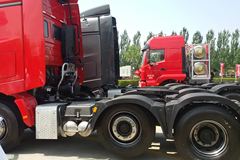 北奔 V3HT重卡 430马力 6X2牵引车(中提升桥)