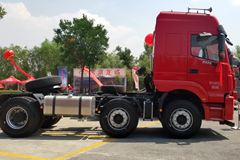 北奔 V3M重卡 轻量化版 336马力 6X2牵引车(ND42404L23J7)