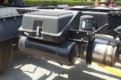 北奔 V3M重卡 轻量化版 336马力 6X2牵引车(ND42404L23J7)