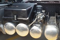 北奔 V3HT重卡 430马力 6X4自动挡牵引车(缓速器)(AMT手自一体)(ND4253B34J7)