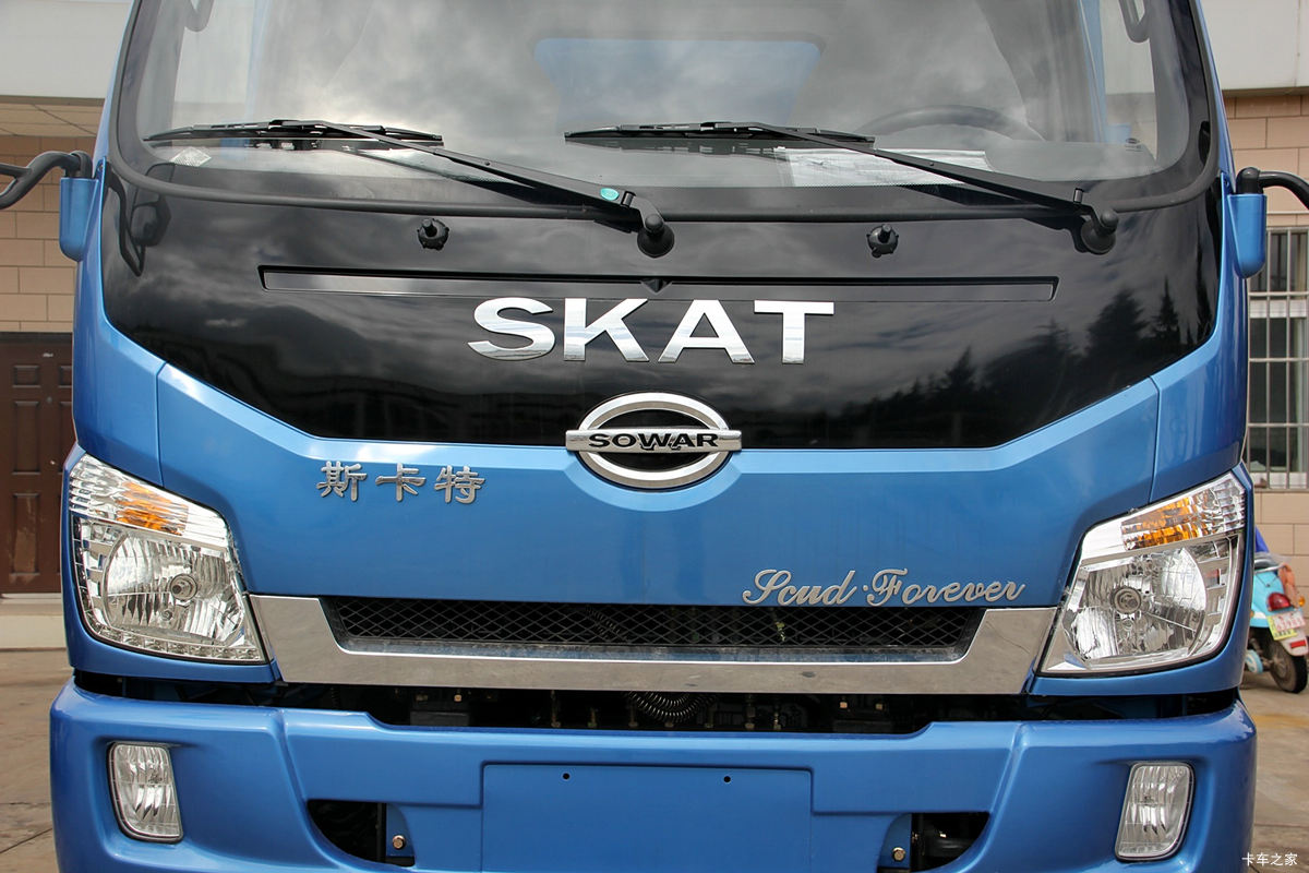 ʱ�� ˹�����Ῠ 129���� 4X2 3.7����ж��(LFJ3045G7)���                                                