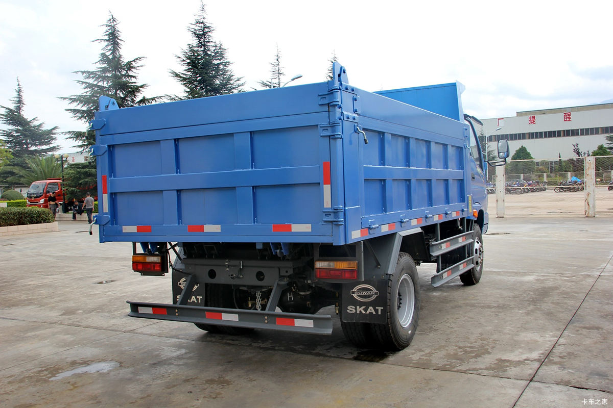 ʱ�� ˹�����Ῠ 129���� 4X2 3.7����ж��(LFJ3045G7)���                                                