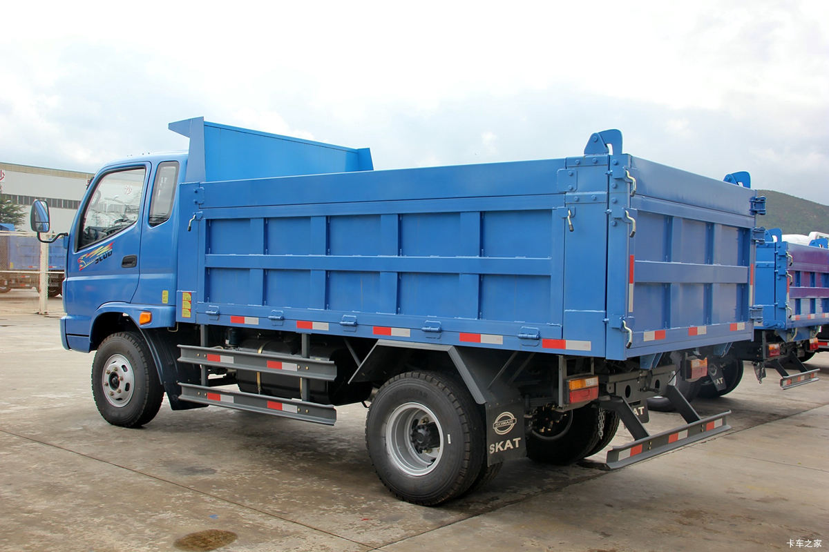 ʱ�� ˹�����Ῠ 129���� 4X2 3.7����ж��(LFJ3045G7)���                                                