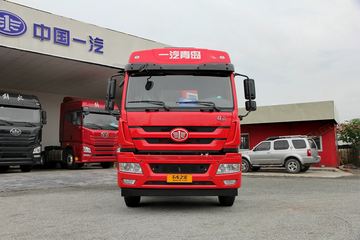 新悍威J5M&nbsp;牵引车外观                                                图片