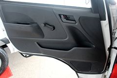 福田商务车 风景G7 95马力 高顶封闭厢式货车