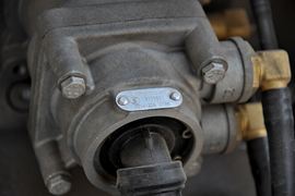 德龙X3000&nbsp;载货车外观                                                图片