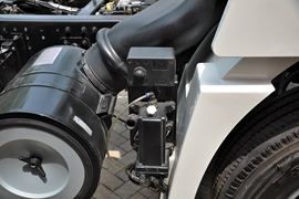 德龙新M3000&nbsp;载货车底盘                                                图片