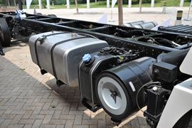 德龙新M3000&nbsp;载货车底盘                                                图片