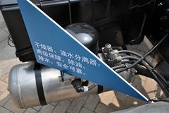 陕汽重卡 德龙新M3000 270马力 6X2 9.6米厢式载货车(AMT)(SX5200XXYMA)