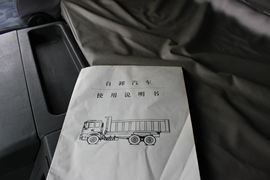 瑞沃Q9&nbsp;自卸车驾驶室                                               图片