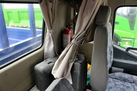 瑞沃Q5&nbsp;载货车驾驶室                                               图片