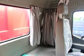 瑞沃中型&nbsp;自卸车驾驶室                                               图片