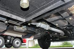 福田 瑞沃Q5 141马力 4X2 压缩式垃圾车(BJ31450JPFG-1)