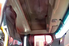 江淮 格尔发A3中卡 200马力 6X2 7.8米栏板载货车(HFC1241P3K1C46F)