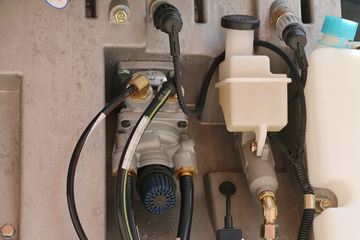 �ൺ��� JH6�ؿ� 460���� 6X4ǣ����ͼƬ