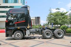 青岛解放 JH6重卡 460马力 6X4牵引车(CA4250P25K2T1E4)