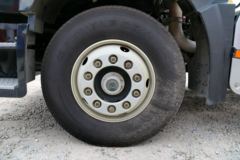 一汽解放 J6P重卡 460马力 6X4 AMT自动挡牵引车(CA4250P66K24T1A1E4)