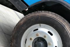 解放 麟V中卡 140马力 4X2 6.2米厢式载货车(CA5145XXYP40K2L5E4A85-3)