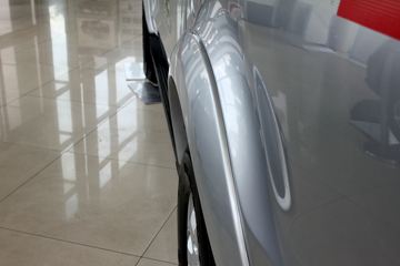 ���� �� 2015�� 2.4T���� ���� ˫��Ƥ�� ������ͼƬ