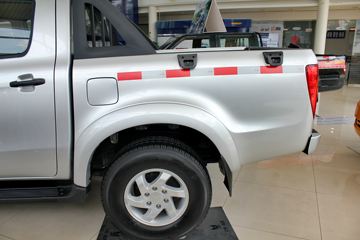 ���� �� 2015�� 2.4T���� ���� ˫��Ƥ�� ������ͼƬ