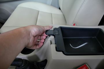 ���� �� 2015�� 2.4T���� ���� ˫��Ƥ�� ������ͼƬ