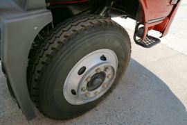 特商&nbsp;载货车底盘                                                图片