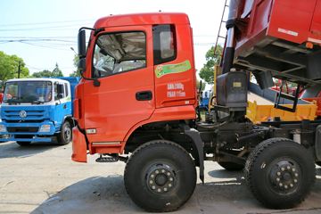 东风特商 240马力 8X2 7.6米自卸车(速比4.875)(EQ3319GFV)外观图片