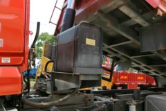 东风特商 240马力 8X2 6.8米自卸车(EQ3319GF3)