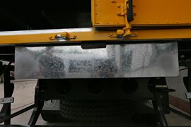 奥铃CTX&nbsp;爆破器材运输车底盘图片