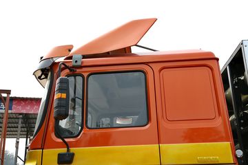 �����ؿ� ����F3000 350���� 6X4 LNGǣ����(��Ȼ�����䳵)(SX4256NT384T)ͼƬ